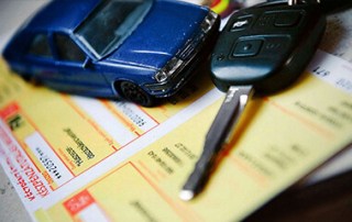 bd autósiskola kötelező biztosítás 2019