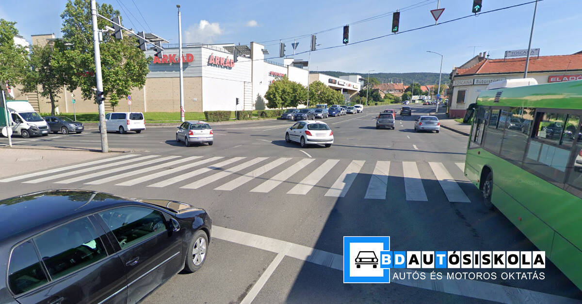BD Autósiskola Pécs - Mohács - Bóly - Árkád kereszteződés